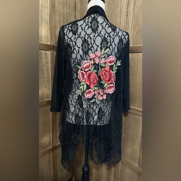 Simply Couture Black Lace with Floral Appliqué Kimono. - Picture 1 of 9